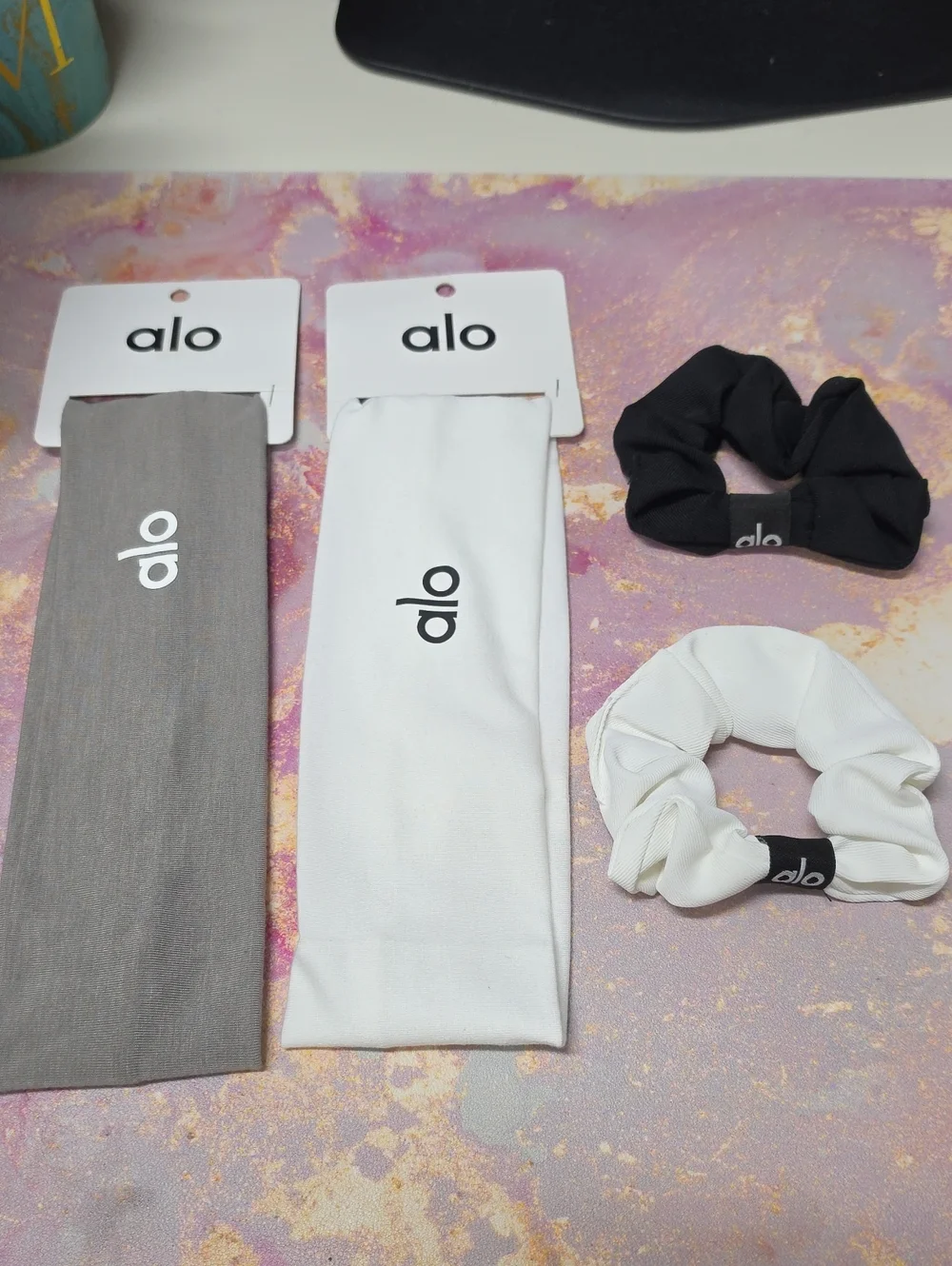 ALO Yoga  Headbands & Scrunchies Set - Black, White, Gray
